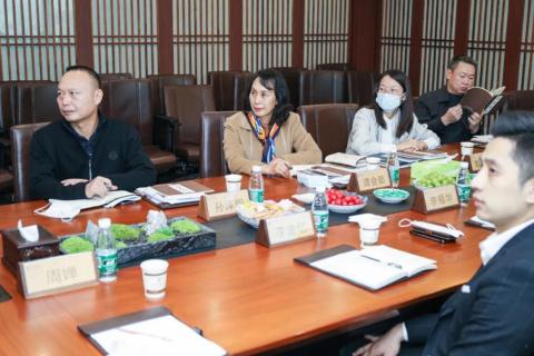 罗湖区人大常委副主任谭会茹一行莅临亿万28调研