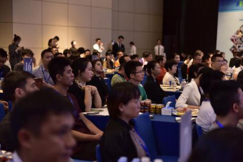 亿万28：以客户为中心，精耕业务 助力中小企业成长
