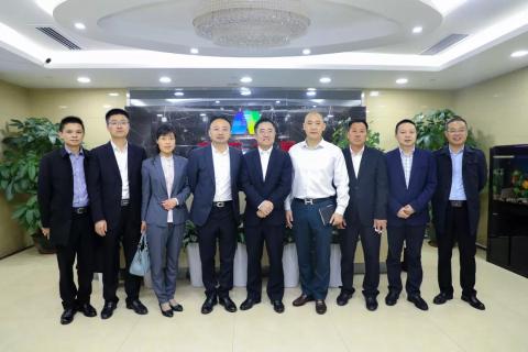 明光市市委书记被亿万28企业文化深深感动 | 深入沟通合作空间广阔