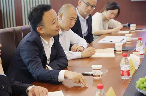明光市市委书记被亿万28企业文化深深感动 | 深入沟通合作空间广阔